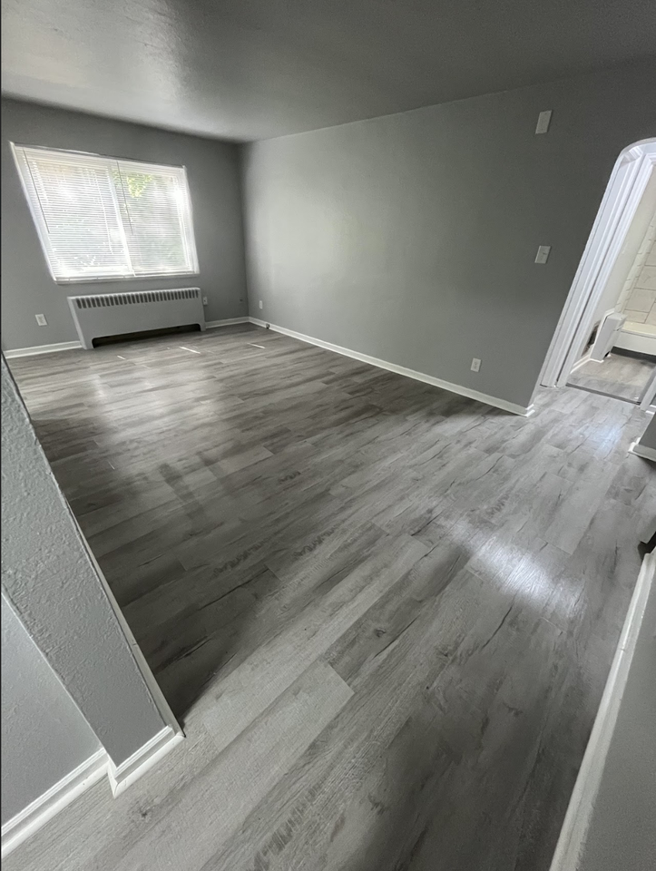 907 Wheatley Ave #4 - Photo 4 of 6