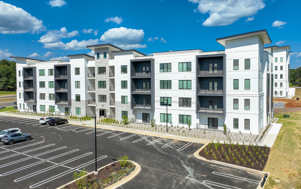 152 Mozart Lane - Photo 3 of 13