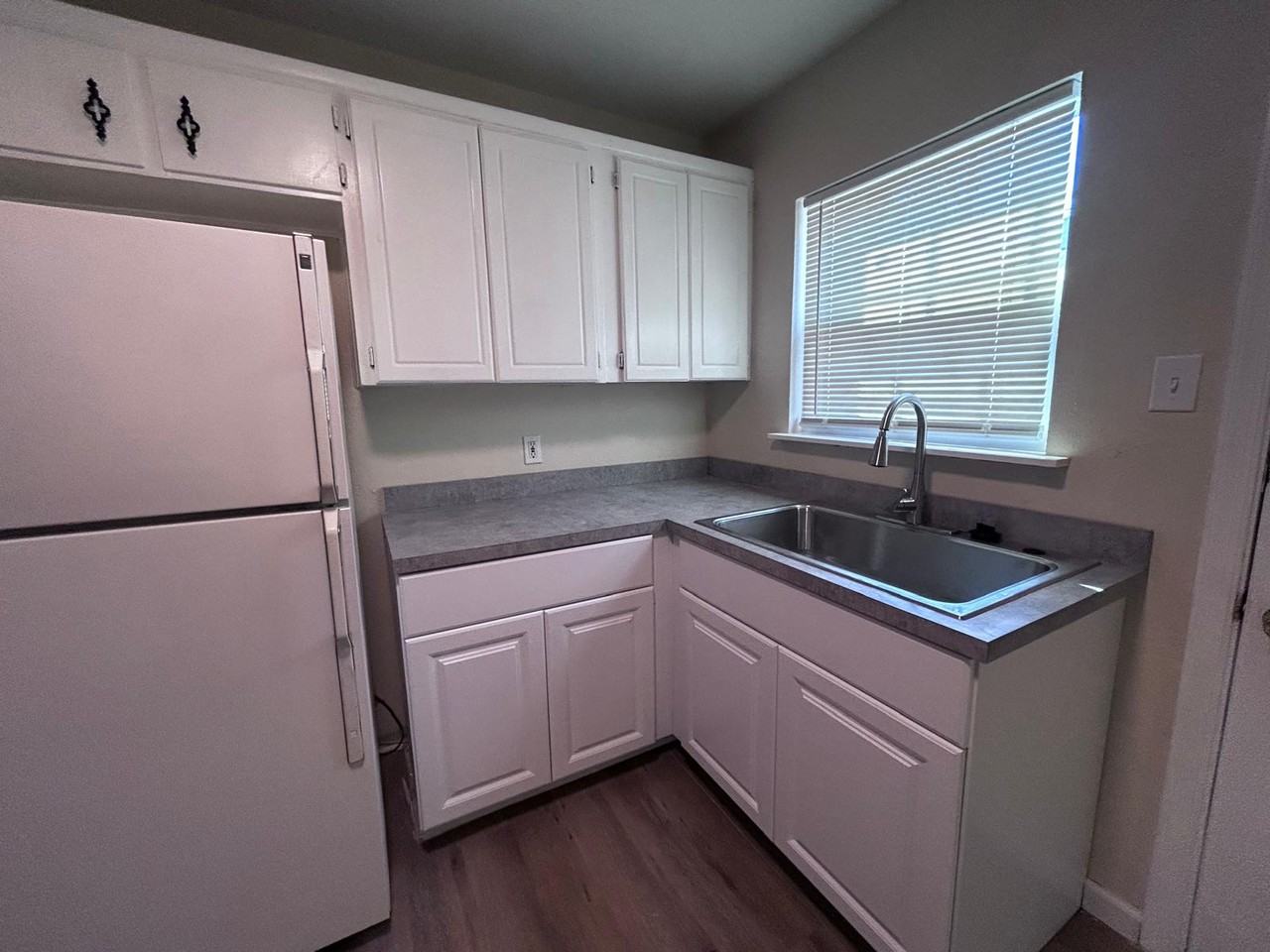 1610 Stewart St #1610 - Photo 5 of 12