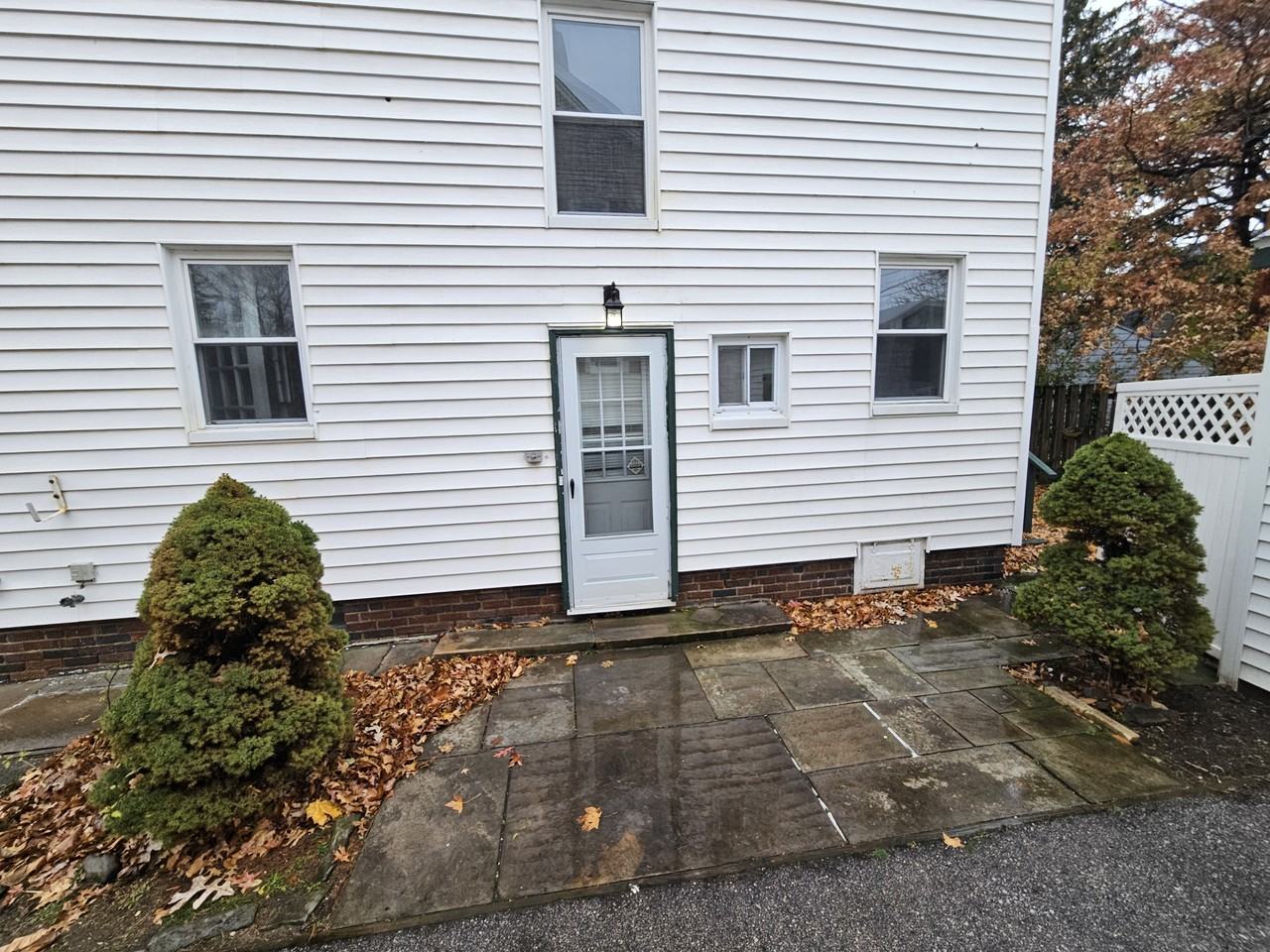 3341 Hyde Park Ave #1 - Photo 3 of 34