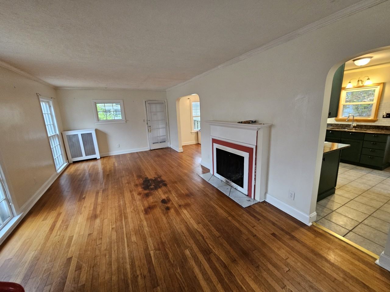 3341 Hyde Park Ave #1 - Photo 7 of 34