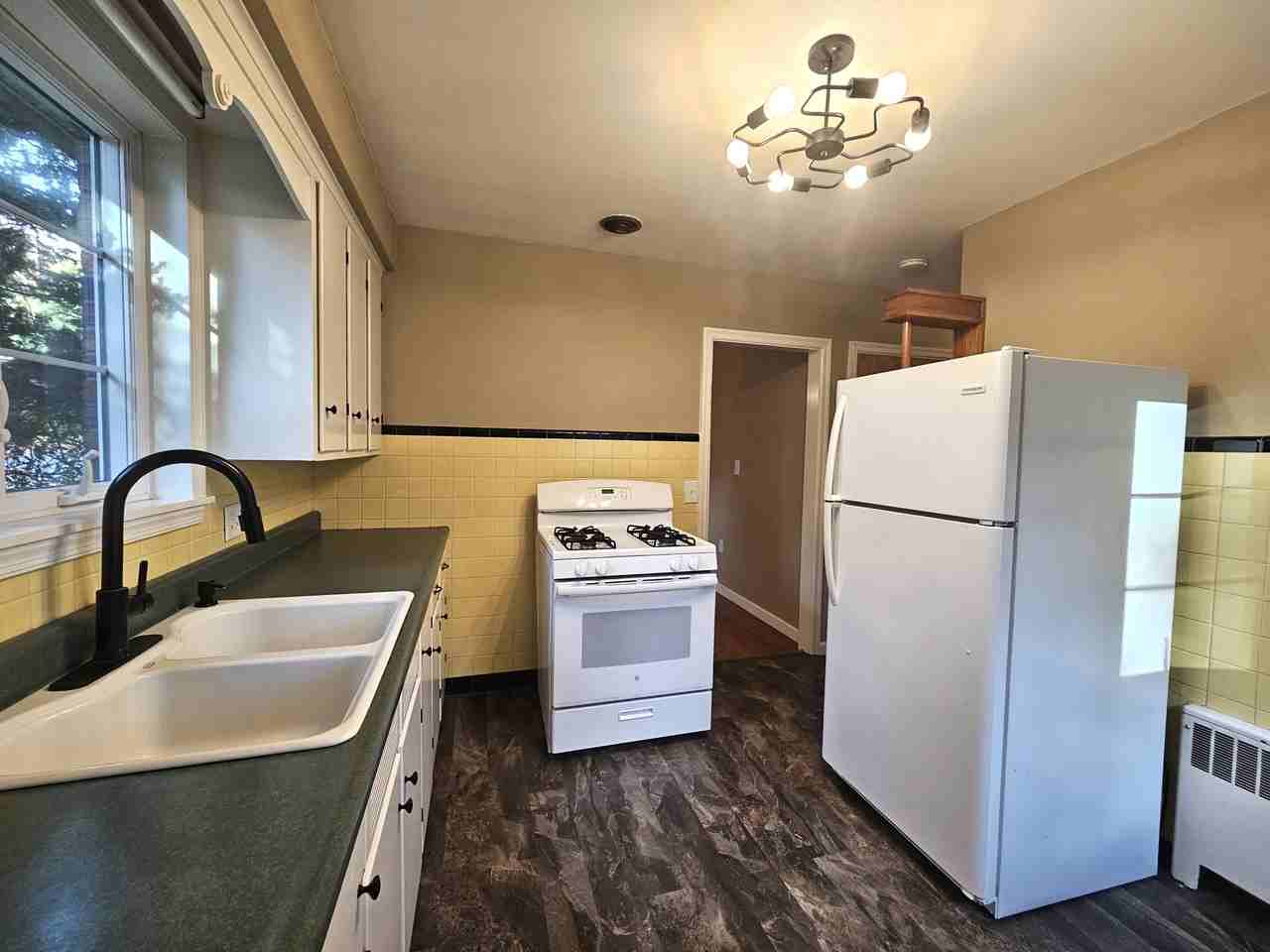 107 Upper Knapp Rd #1 - Photo 4 of 17