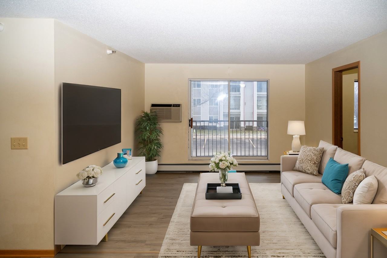 201 31st St Sw #3 - Photo 5 of 24