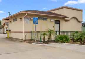 featured image of 516 North I Street #1