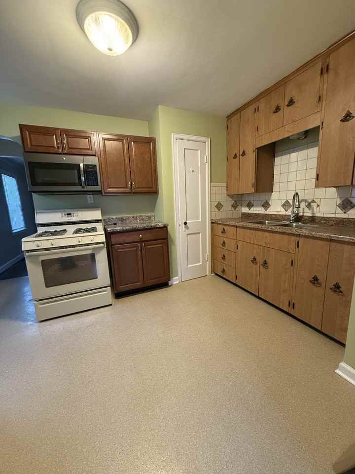 4114 Nebraska Ave #1 - Photo 6 of 17