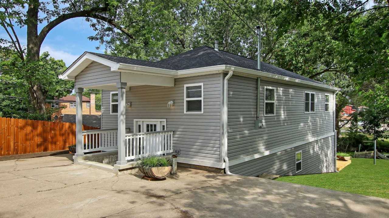 26211 W Forest Ct #1 - Photo 2 of 19