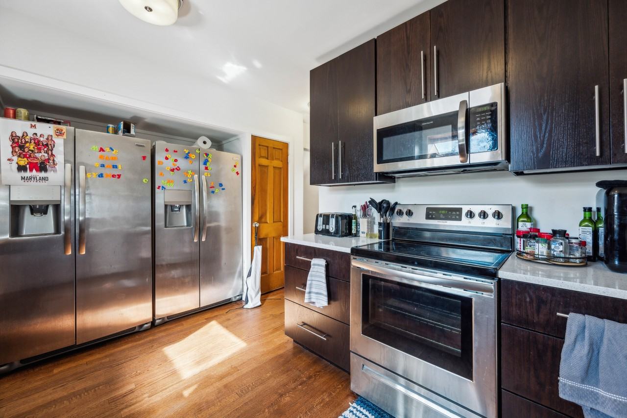 8705 48th Ave #1 - Photo 2 of 4