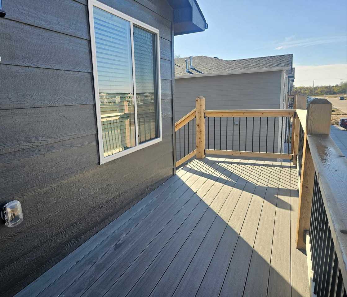 380 E Ford St #380EFORD - Photo 5 of 25