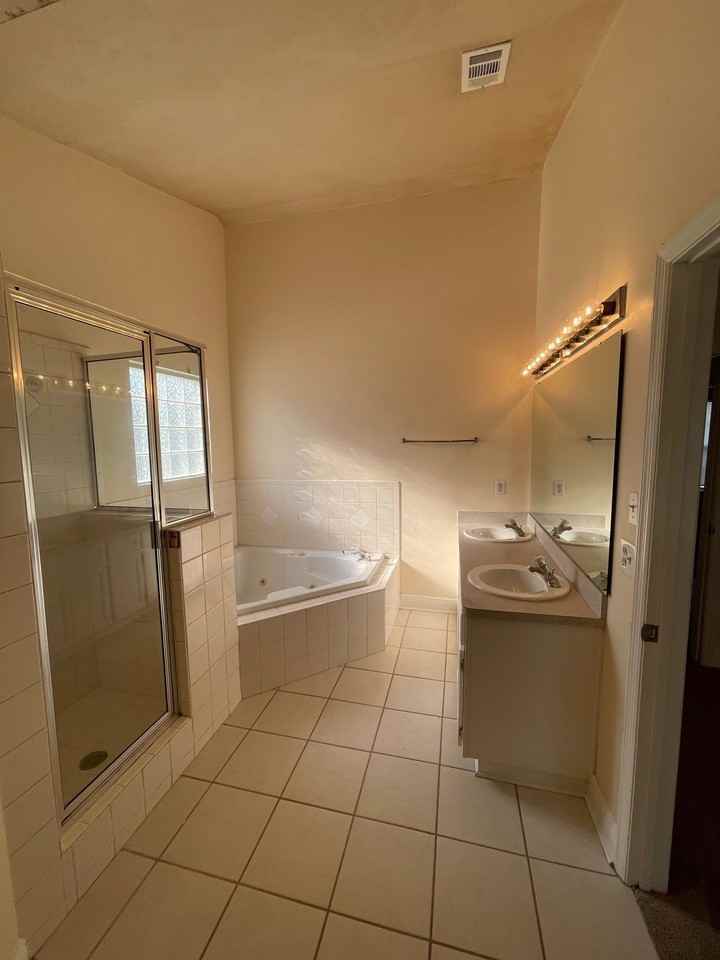 3106 Layla Street #1 - Photo 4 of 16