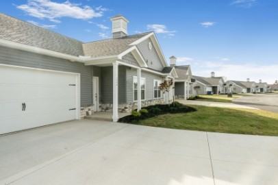 146 Crandall Dr #1 - Photo 2 of 31