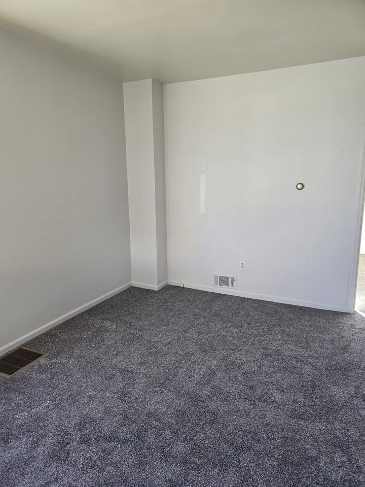 925 925 Climax Street1st floor #925-1stFL - Photo 2 of 11