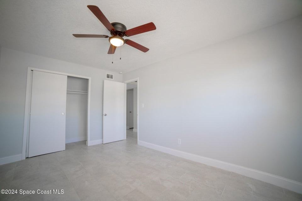 230 W Towne Pl #1 - Photo 3 of 10