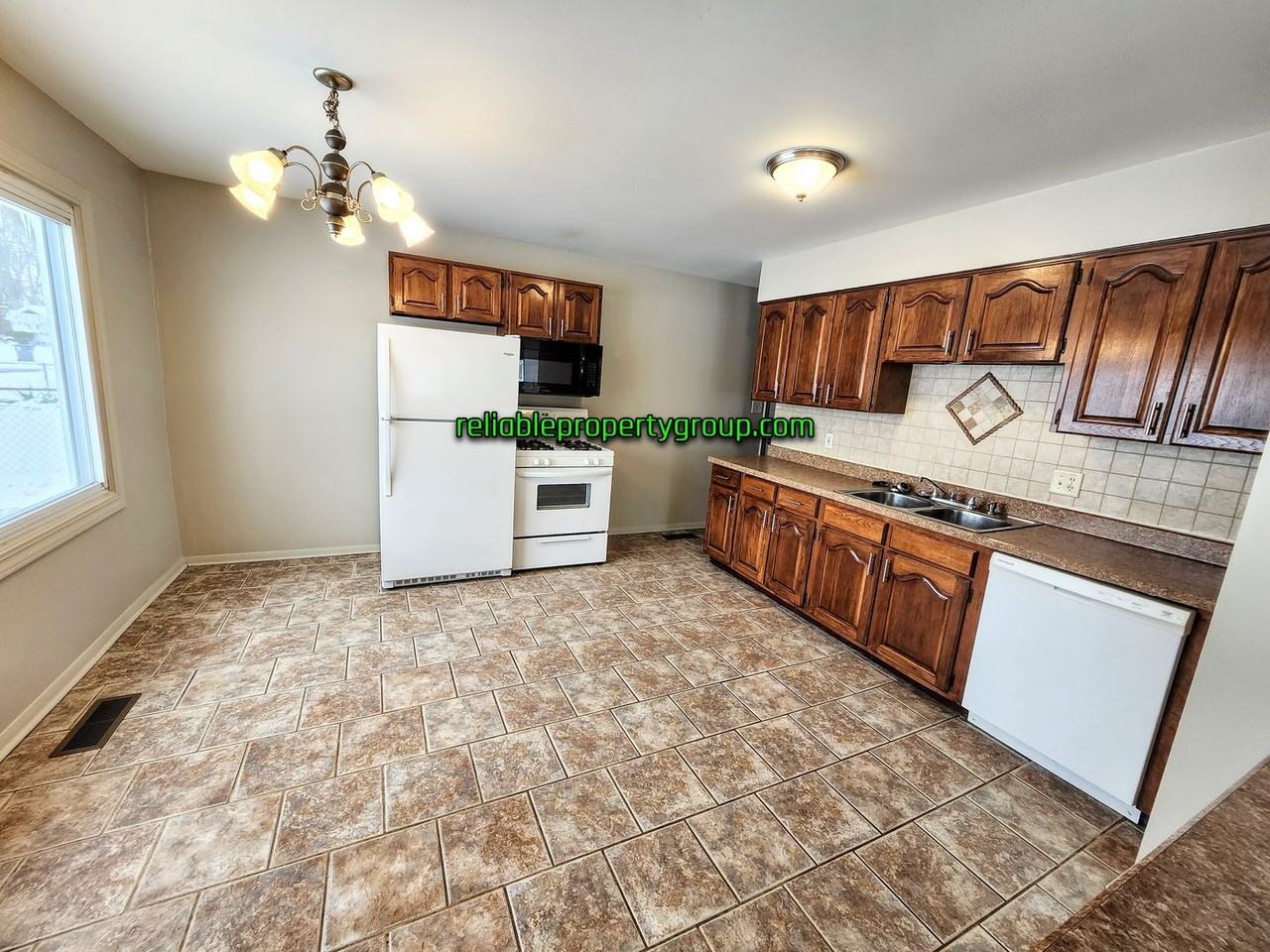 6116 Dartmouth Dr - Photo 6 of 16