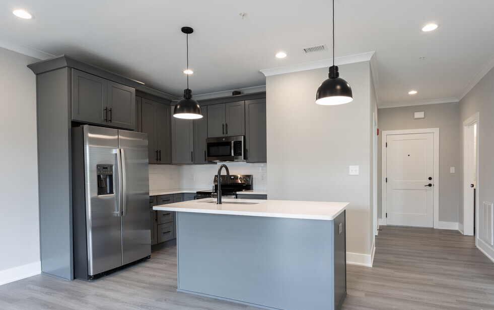 2121 2121 Langhorne Rd - 1102983sf 1BR/1BA+Office The Vine #1102 - Photo 3 of 9