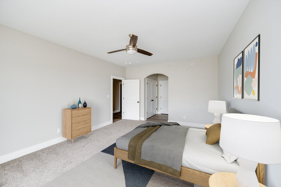 2121 2121 Langhorne Rd - 1102983sf 1BR/1BA+Office The Vine #1102 - Photo 6 of 9