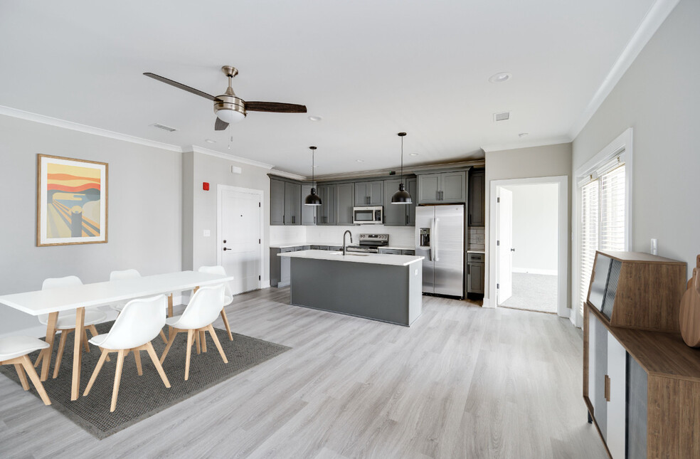 2121 2121 Langhorne Rd - 11041092sf 2BR/2BA The Vine #1104 - Photo 5 of 7