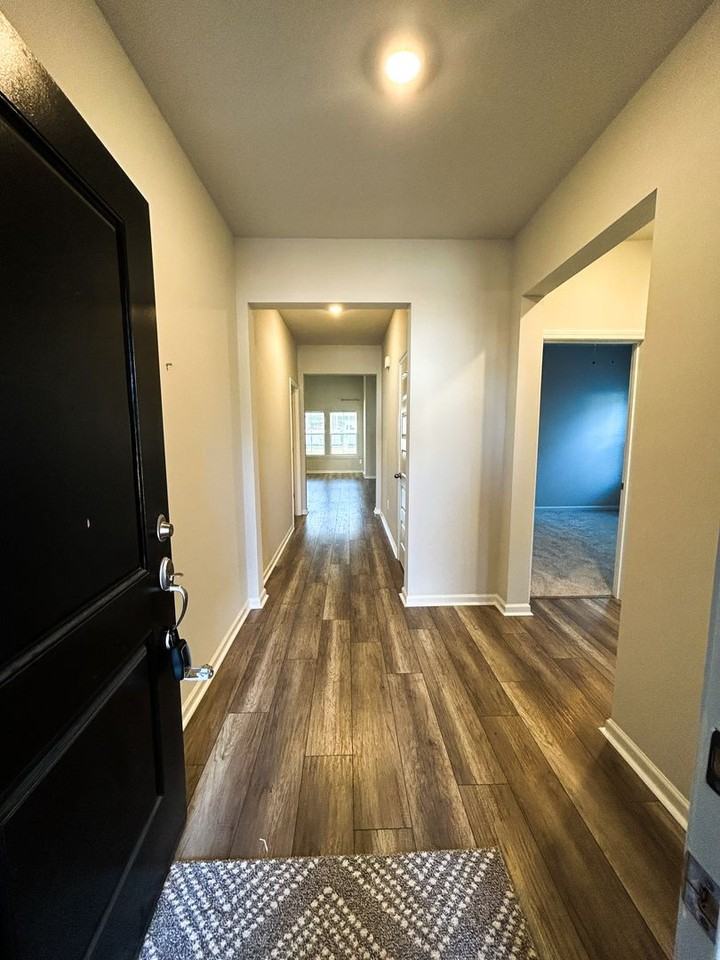 8869 Baton Rouge Ave Nw - Photo 4 of 23