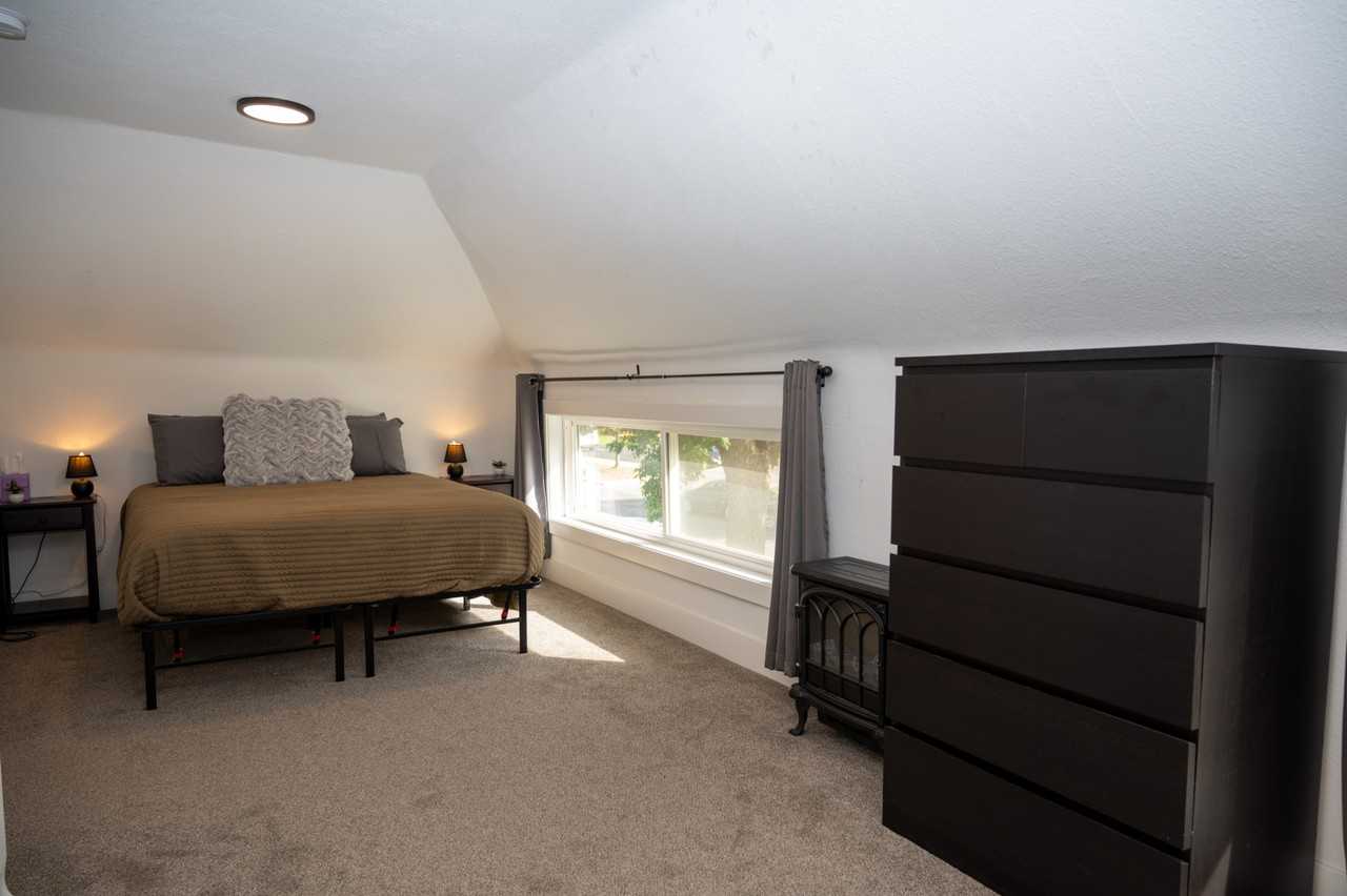 625 1st St Sw #2 - Photo 2 of 17