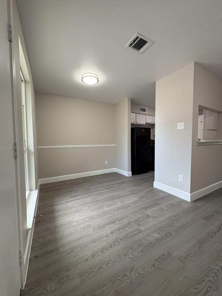 3201 Red Bluff Road #33 - Photo 6 of 10