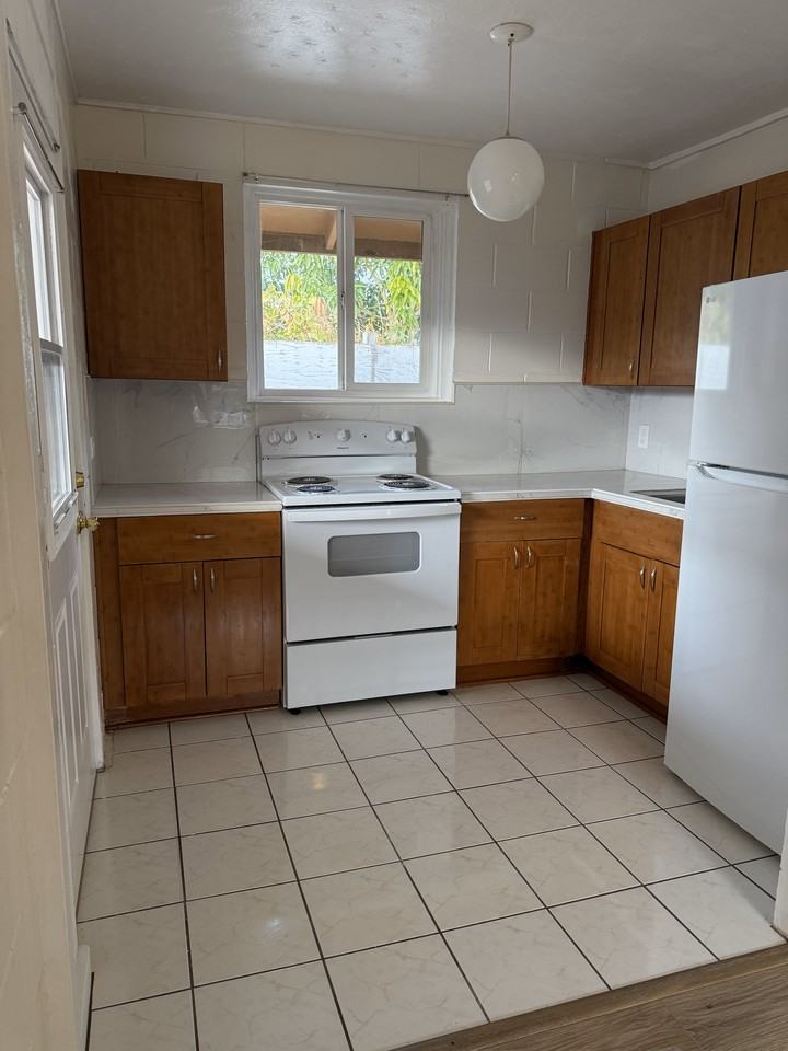 86 West Kauai Street #1 - Photo 3 of 8