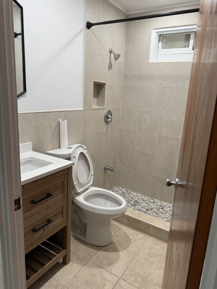 86 West Kauai Street #1 - Photo 5 of 8