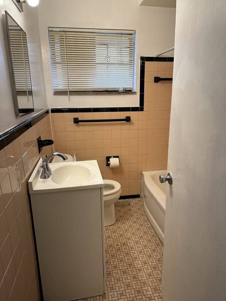 9419 Meyers Road #4 - Photo 5 of 14