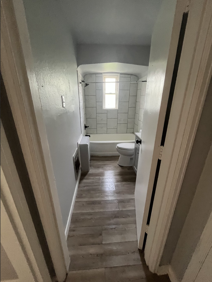 907 Wheatley Ave #8 - Photo 5 of 7