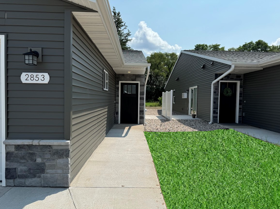 2843 Patch St - Photo 4 of 36