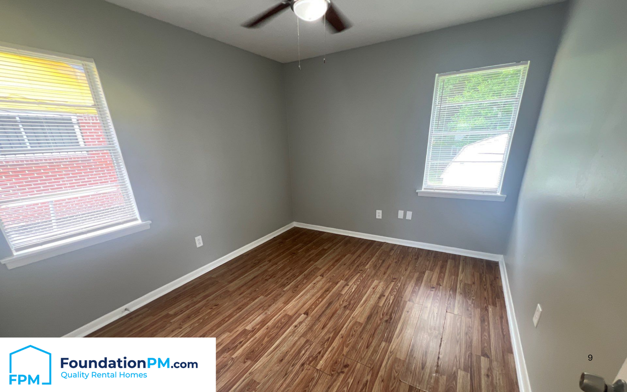 502 Charter Ave #1 - Photo 7 of 13