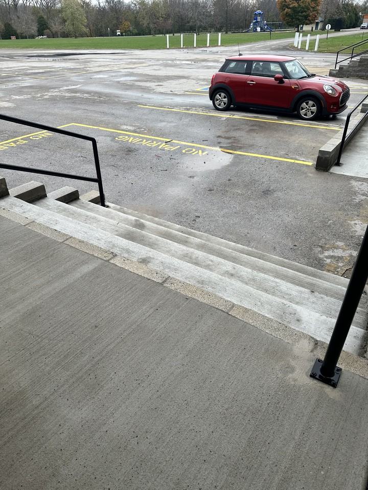 1618 East 9th Street #1 - Photo 3 of 5