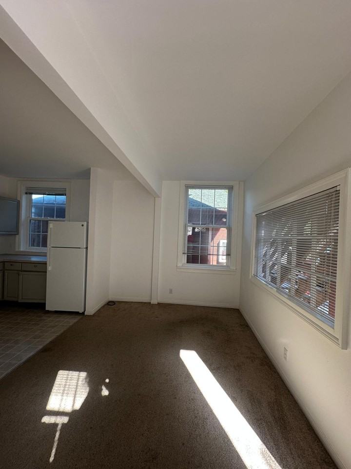 16 Crescent Ave #1 - Photo 3 of 17