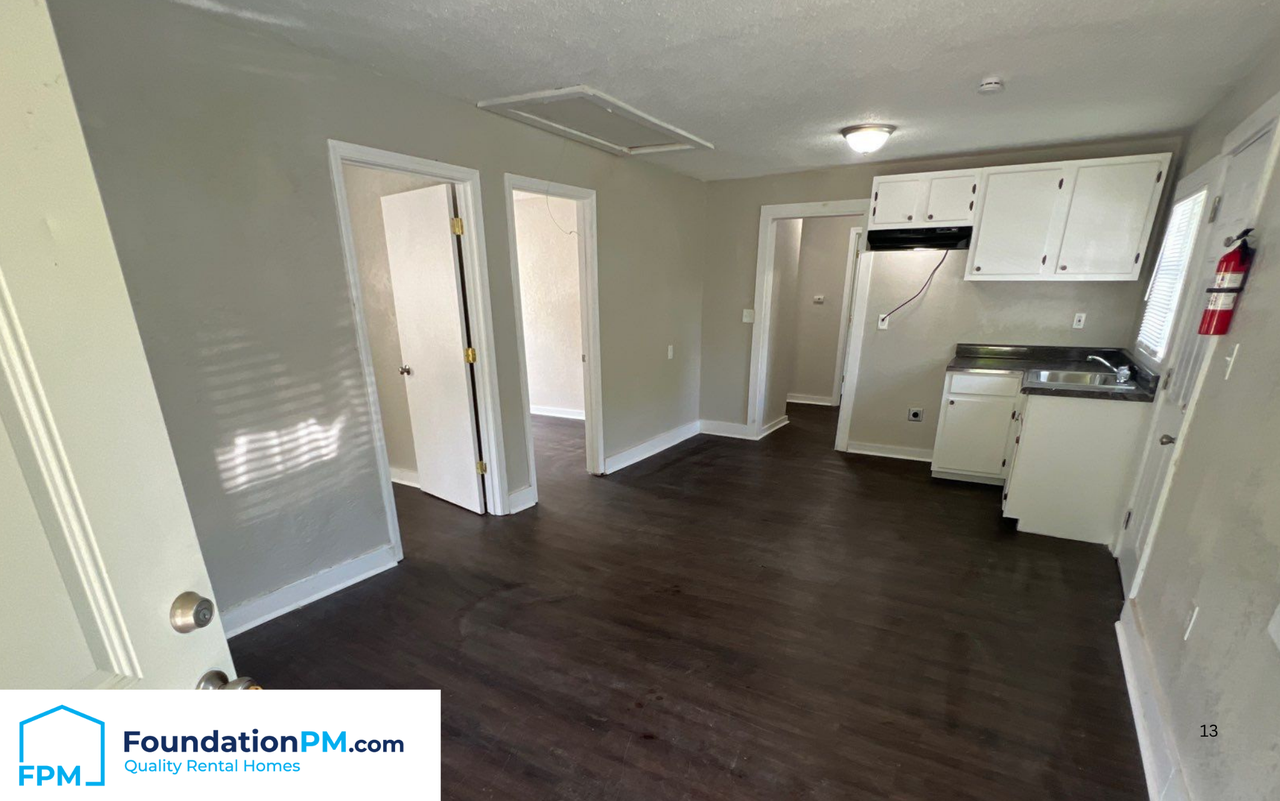 1371 E Trigg Ave #1 - Photo 5 of 16