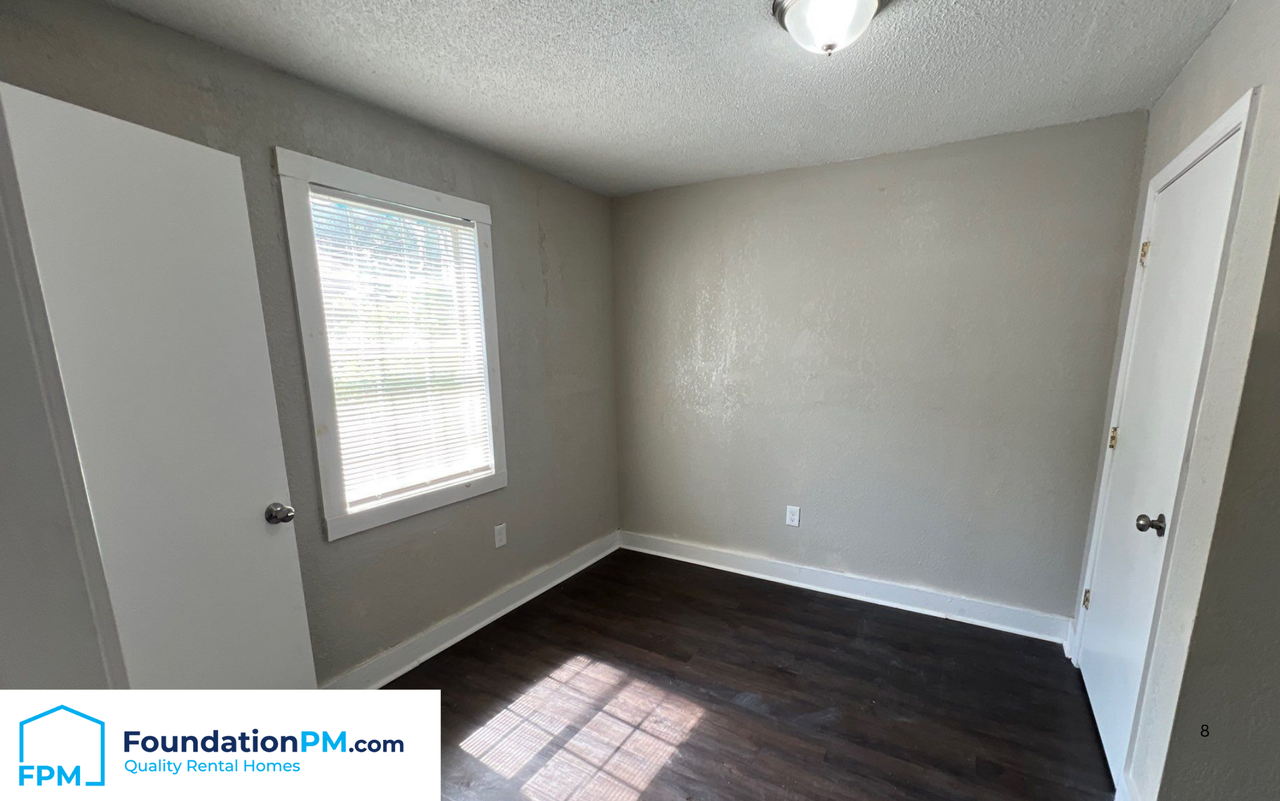 1371 E Trigg Ave #1 - Photo 7 of 16