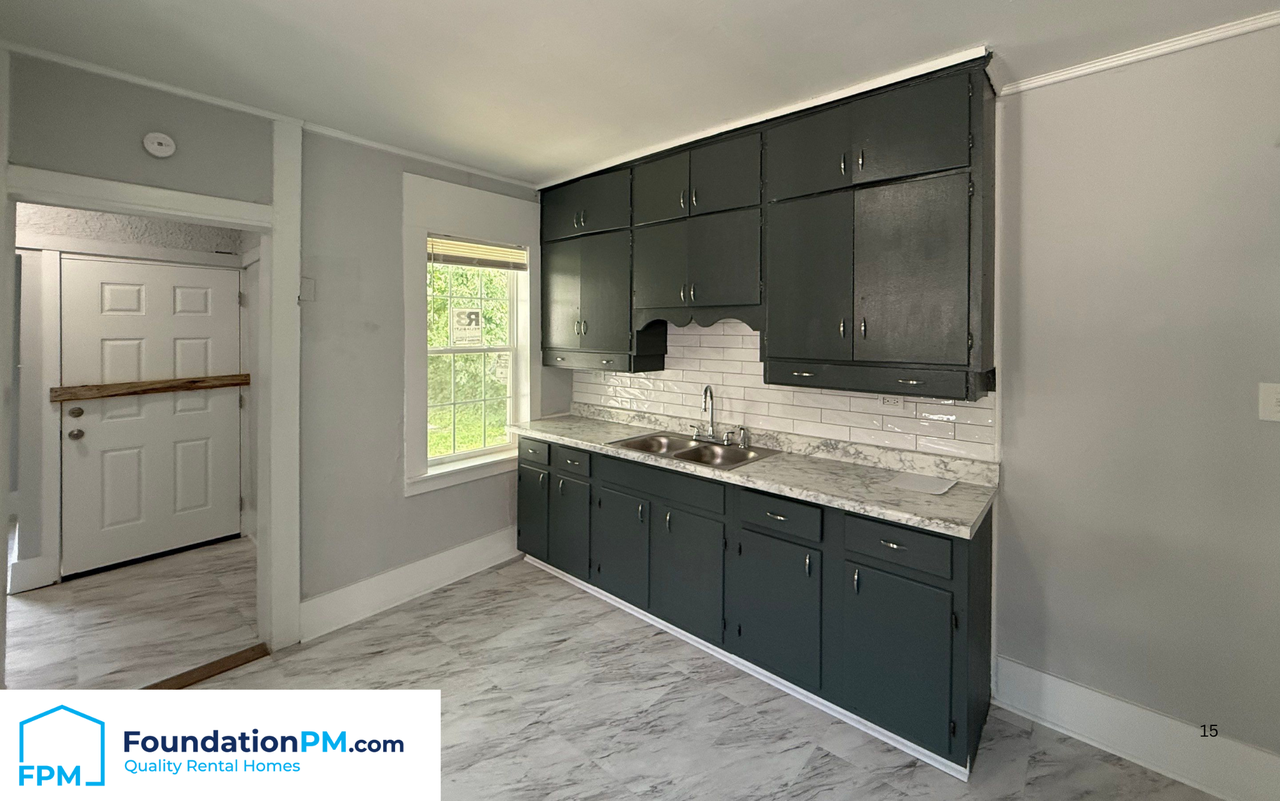 1531 Netherwood Ave #1 - Photo 4 of 27