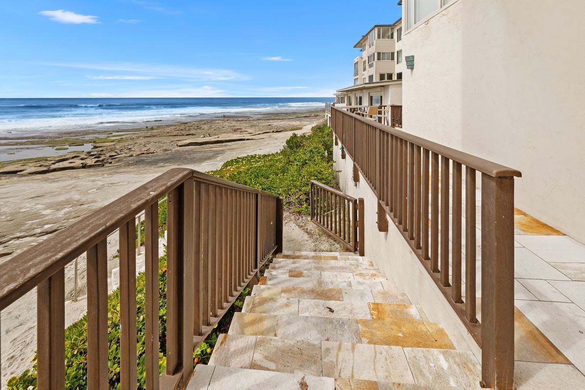 220 Coast Blvd #D - Photo 5 of 32