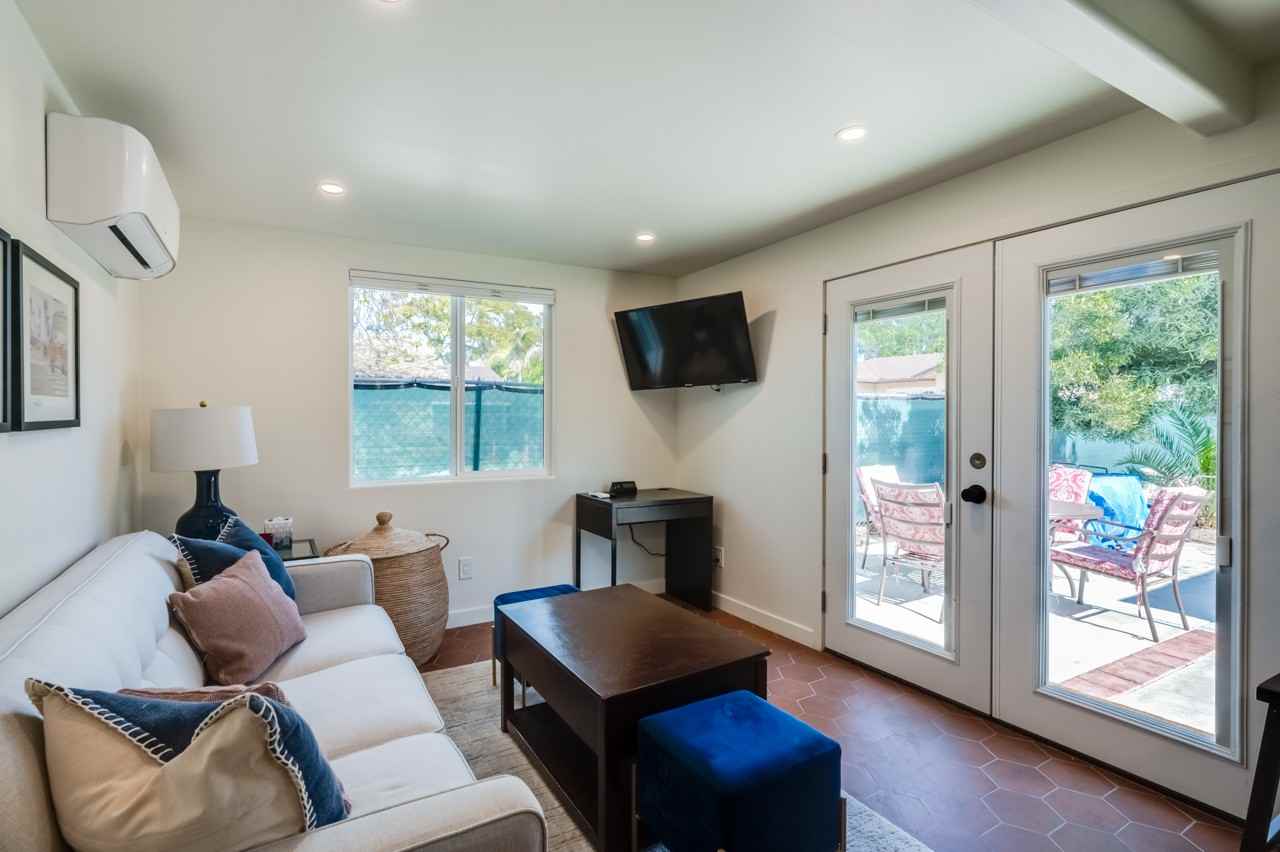 667 Del Mar Ave #1 - Photo 5 of 21