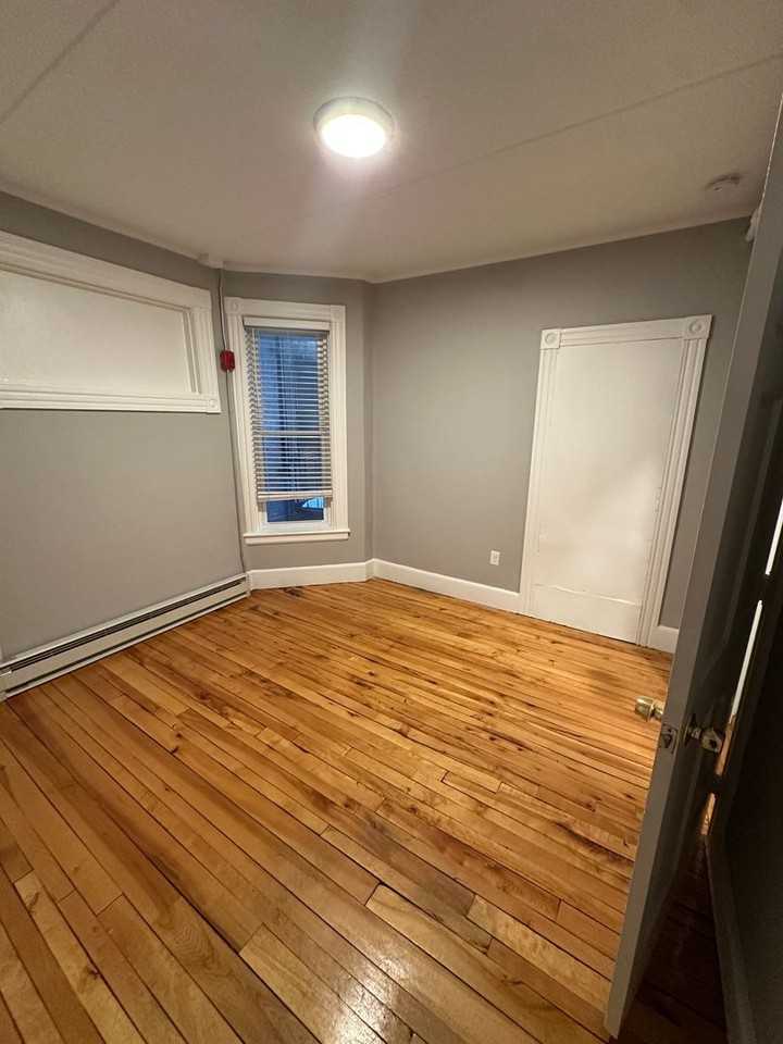 4 N State St #203B - Photo 7 of 12