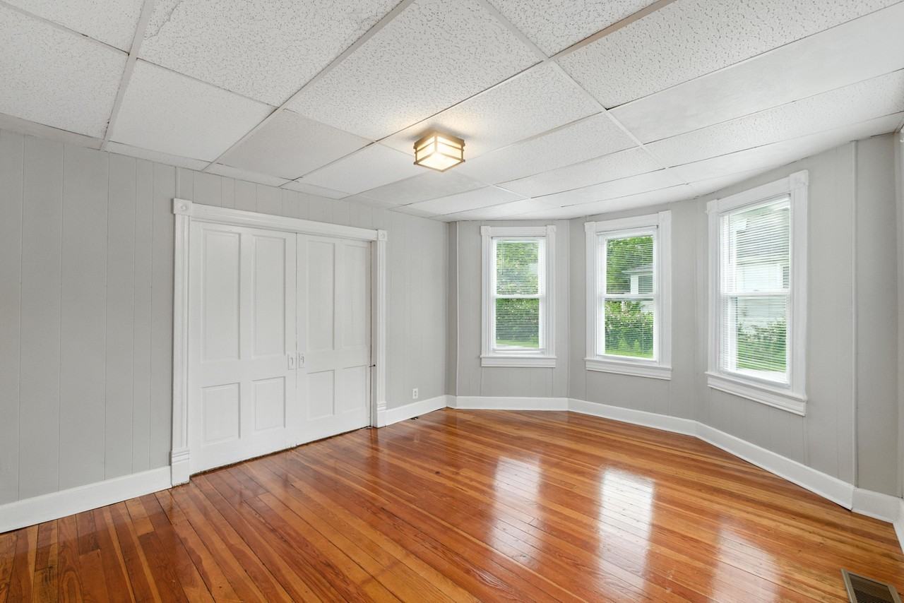 5100 Berwyn Rd #1 - Photo 6 of 15