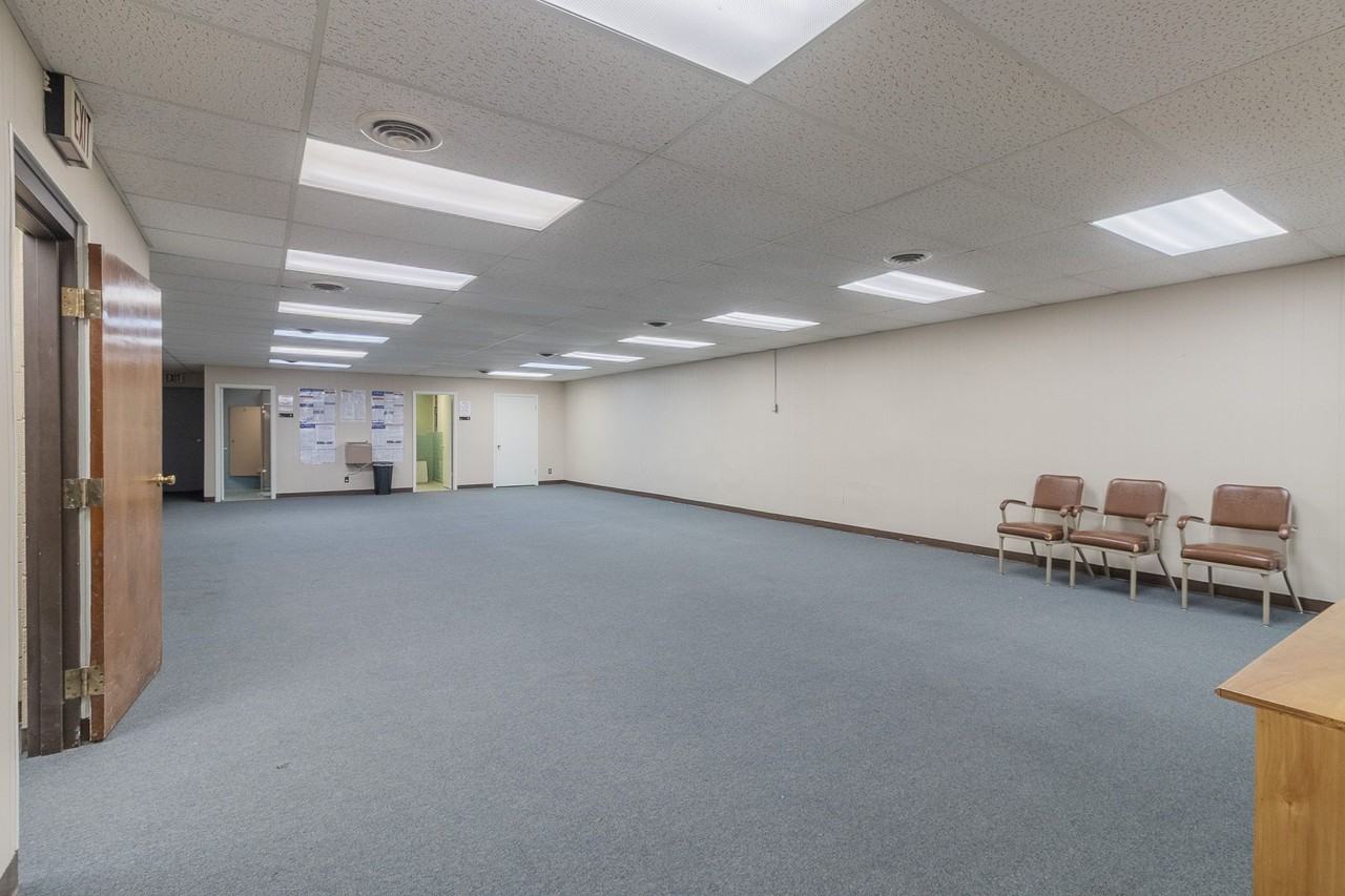 39 South Jackson Avenue #1 - Photo 3 of 7