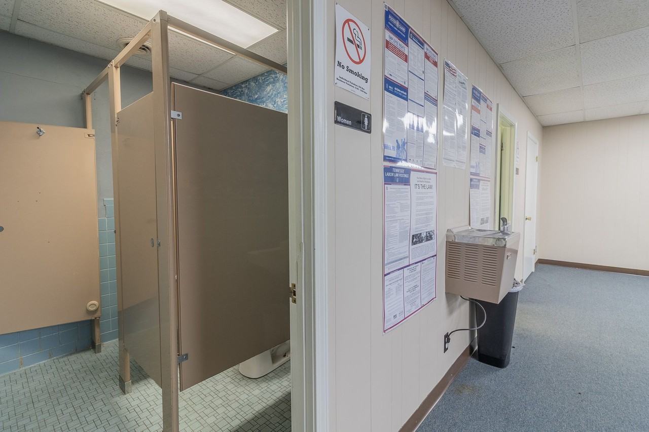 39 South Jackson Avenue #1 - Photo 6 of 7