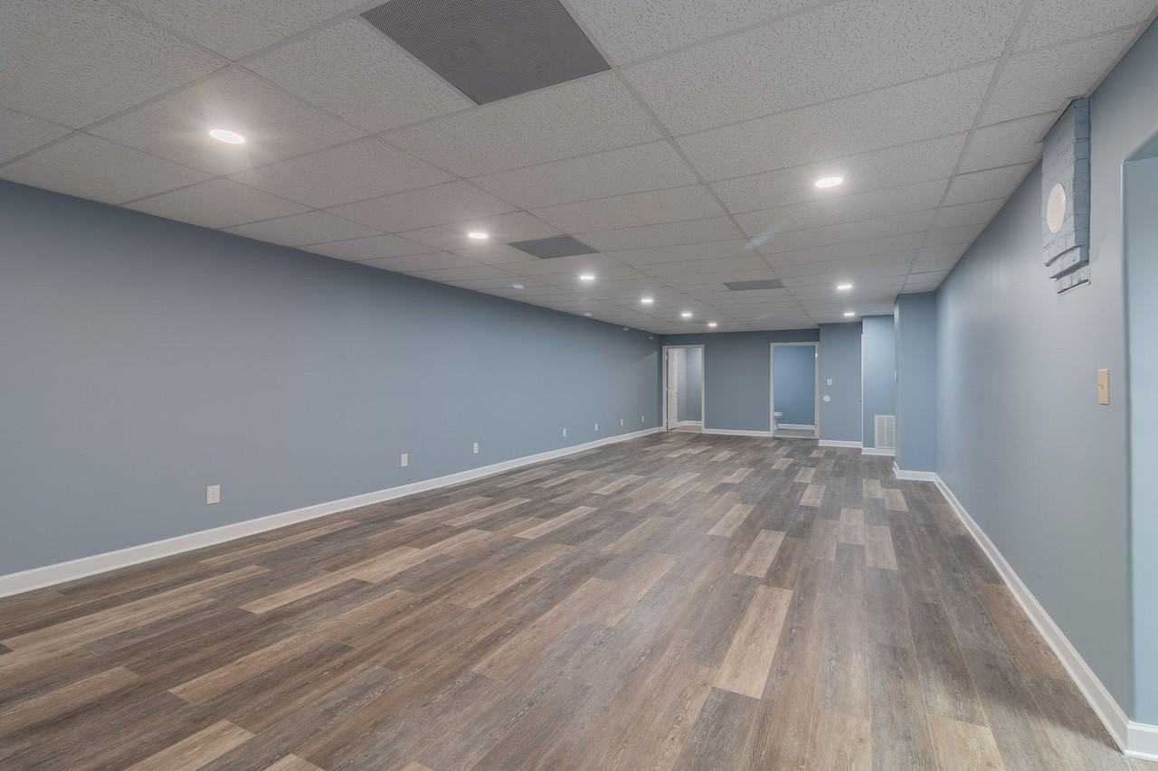 39 South Jackson Avenue #1 - Photo 3 of 7