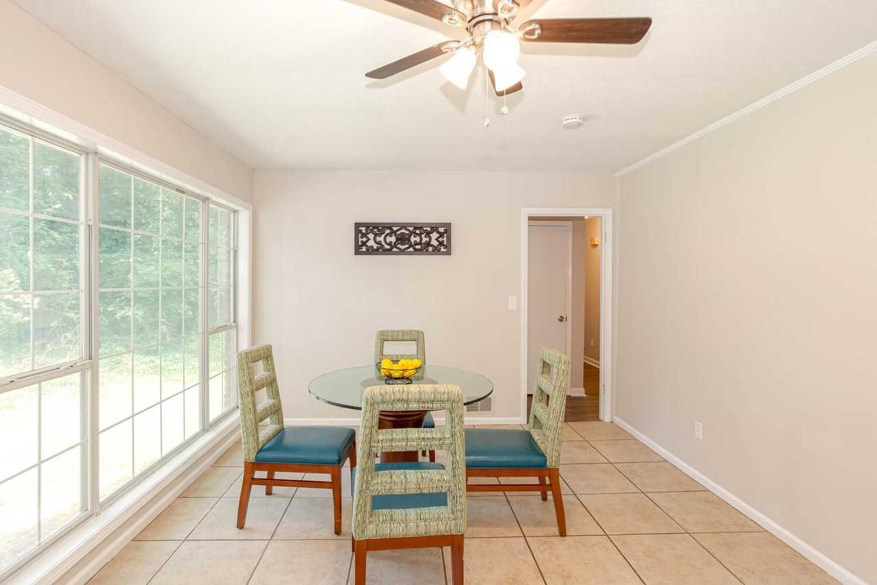 3959 Wedgewood Dr #5 - Photo 6 of 7