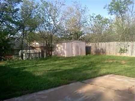 3205 Southeast 55th Street #1 - Photo 4 of 18