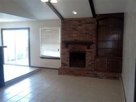 3205 Southeast 55th Street #1 - Photo 5 of 18