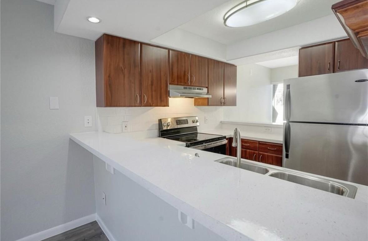 4912 25th St W #103 - Photo 2 of 27