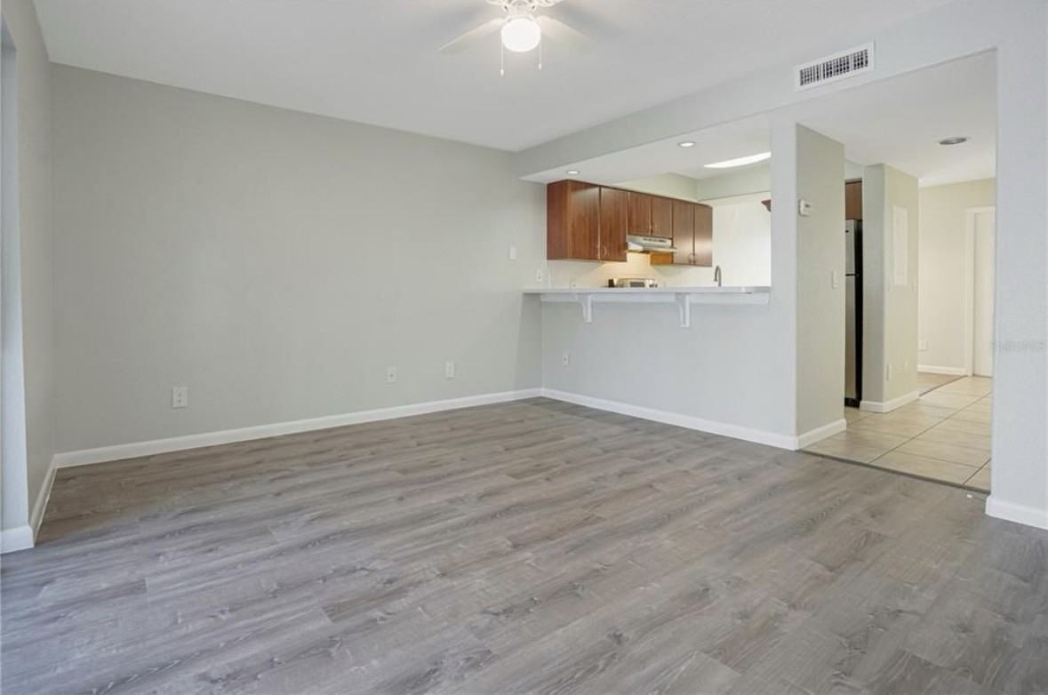 4912 25th St W #103 - Photo 5 of 27