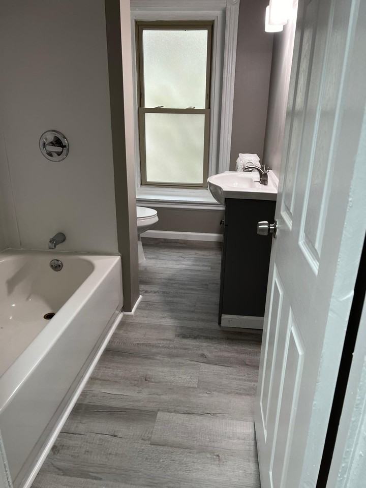 43 N 9th St Apt 2nd #2 - Photo 2 of 7