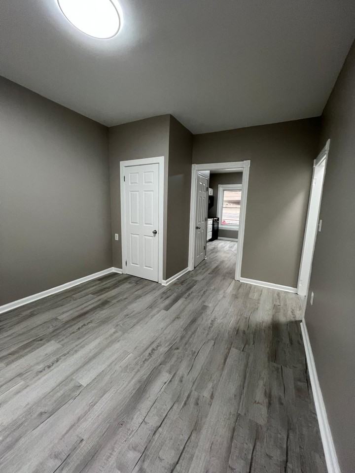 43 N 9th St Apt 2nd #2 - Photo 3 of 7