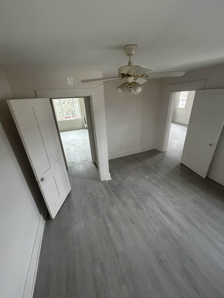 114 S Madison St #3 - Photo 5 of 15