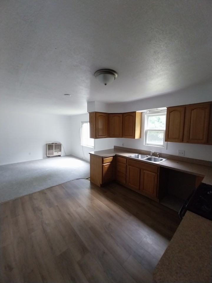 25670 Briardale Ave #1 - Photo 3 of 9